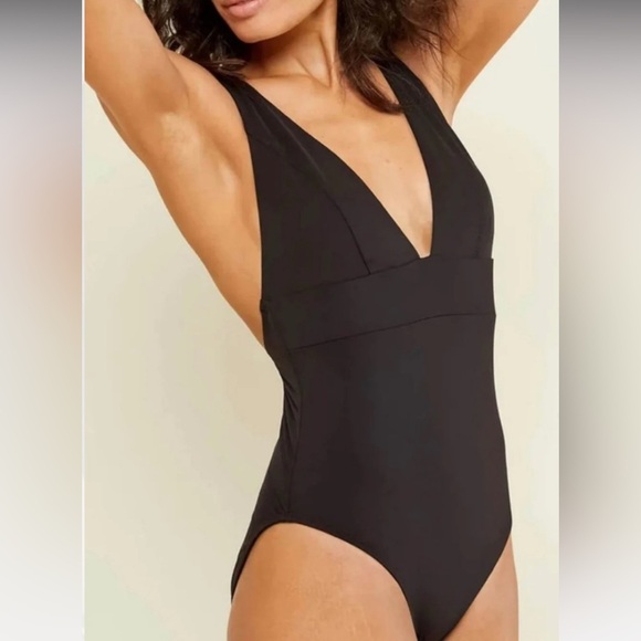NWT!! ANDIE Sardinia Black One Piece Swimsuit NWT Size Medium - Picture 1 of 8